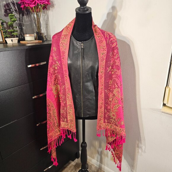 Gold, pink, floral, paisley, reversible, authentic pashmina scarf. - Picture 2 of 16